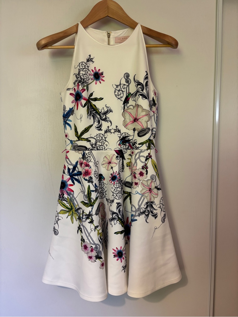 Ted Baker Samm Floral Dress Size 4 Passion Flower Fit & Flare Wedding Guest - Picture 2 of 15